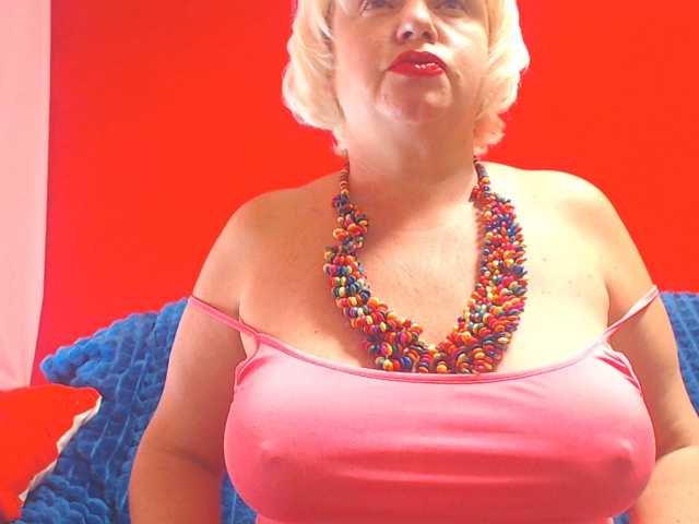 LisaViktoria live cam on BongaCams