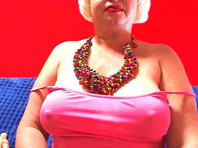 LisaViktoria live cam on BongaCams