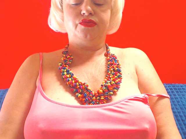 LisaViktoria live cam on BongaCams