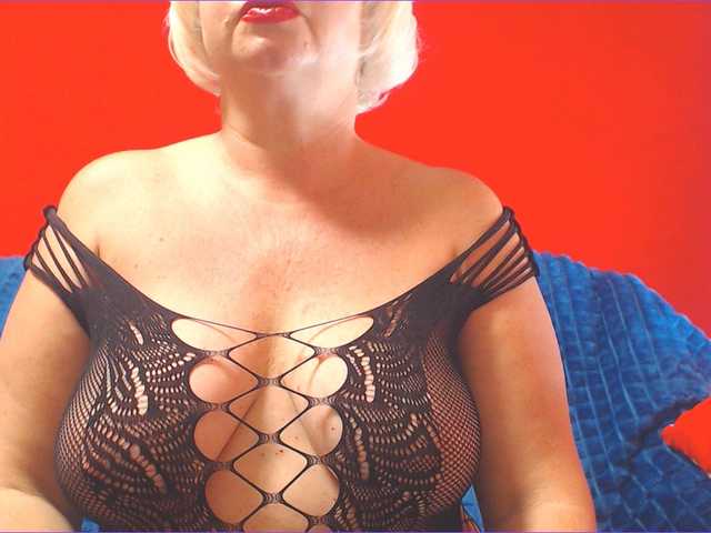 LisaViktoria live cam on BongaCams