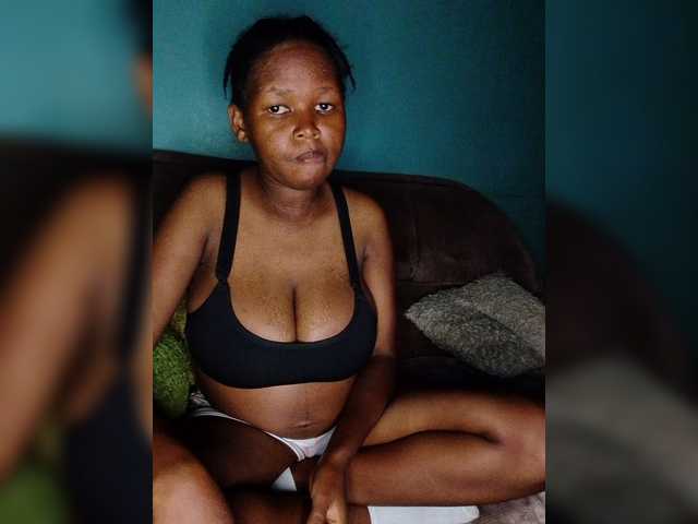 Davinalola live cam on BongaCams