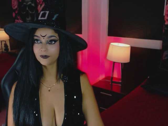 MarianaMontezz live cam on BongaCams