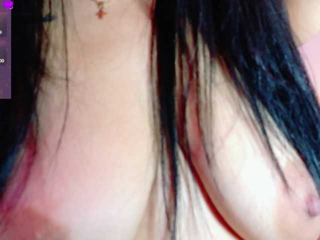 MarianaMontezz live cam on BongaCams