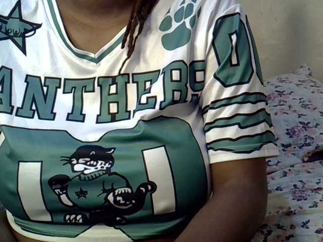 Cheerchelly live cam on BongaCams