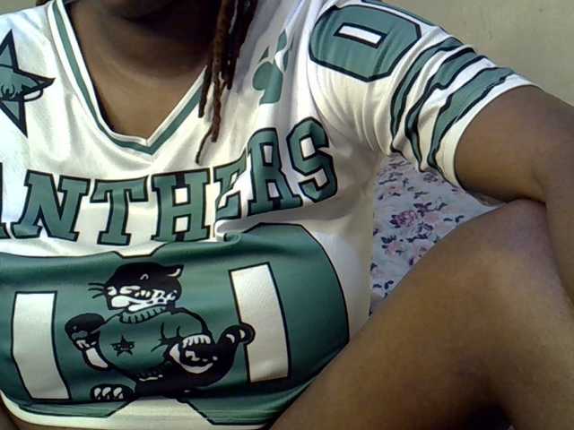 Cheerchelly live cam on BongaCams