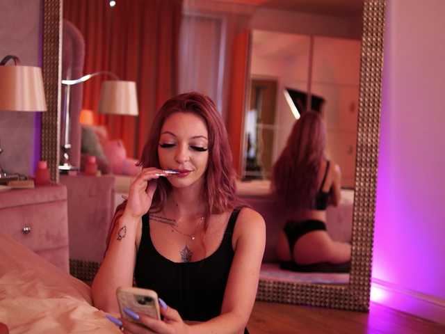 MilanaAmber live cam on BongaCams