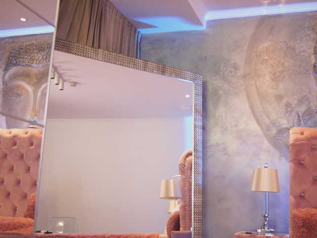 MilanaAmber webcam