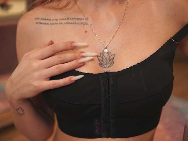 MilanaAmber live cam on BongaCams