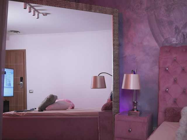MilanaAmber live cam on BongaCams