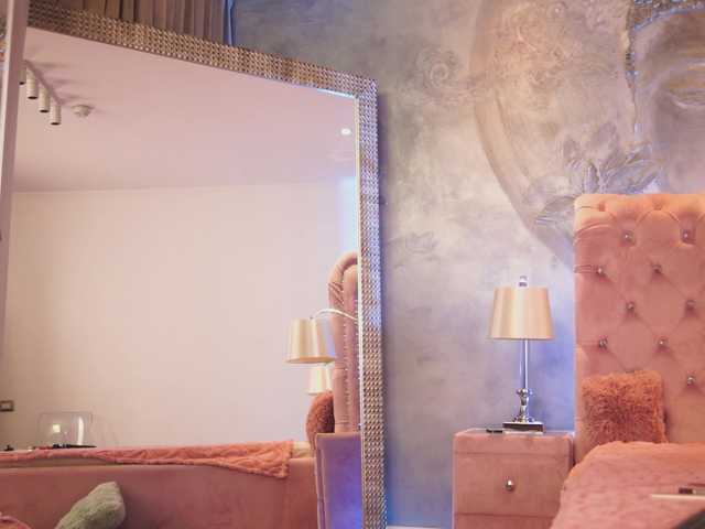 MilanaAmber webcam