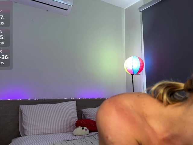 Miravine live cam on BongaCams