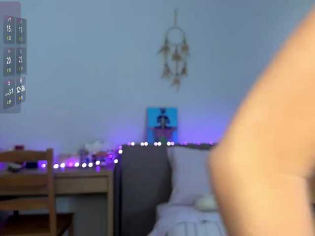 Miravine live cam on BongaCams