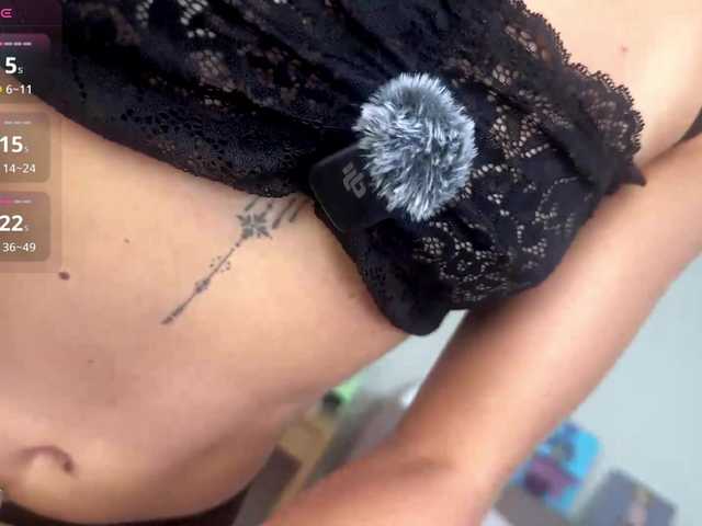 Miravine live cam on BongaCams