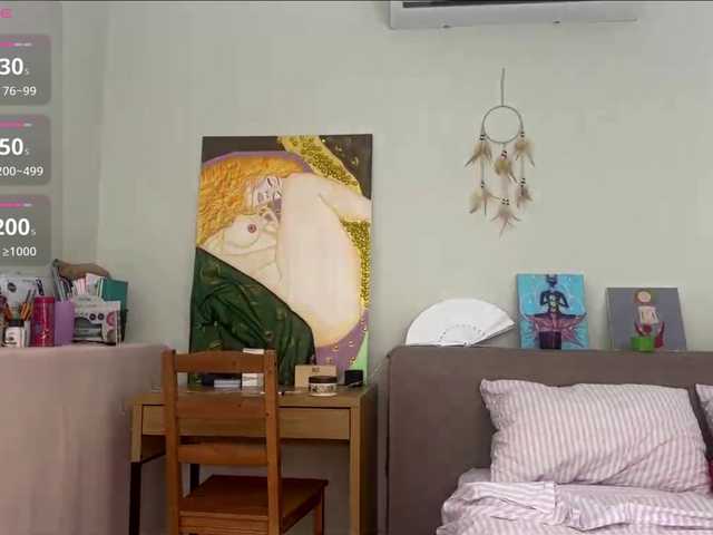 Miravine live cam on BongaCams
