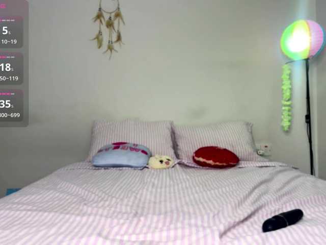 Miravine live cam on BongaCams