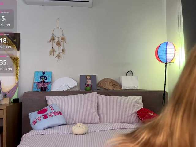 Miravine live cam on BongaCams