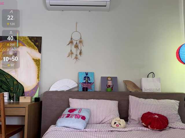 Miravine live cam on BongaCams