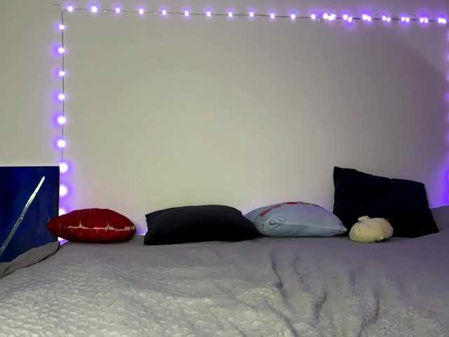 Miravine's BongaCams show and profile