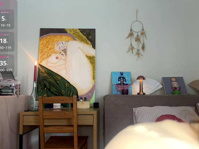 Miravine live cam on BongaCams