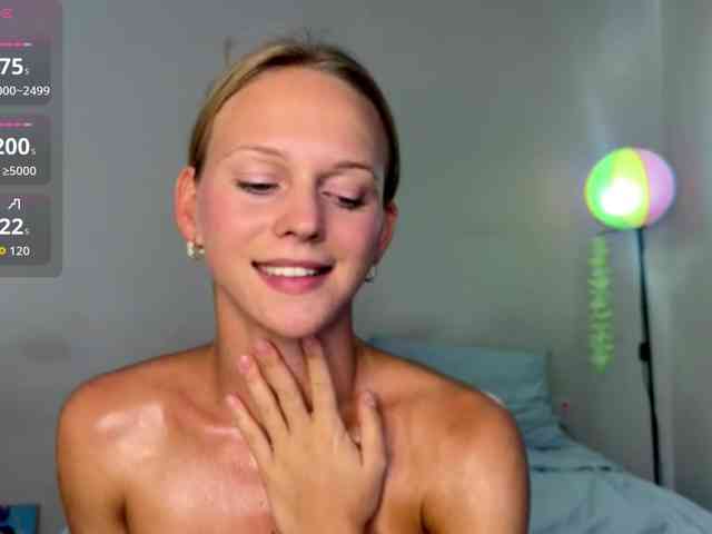 MissCherry webcam
