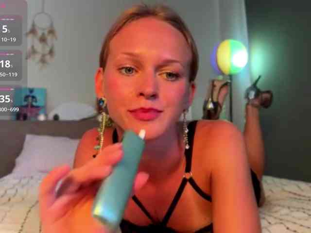 MissCherry webcam