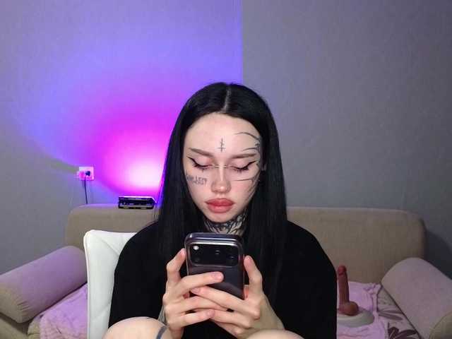 somniya's BongaCams show and profile