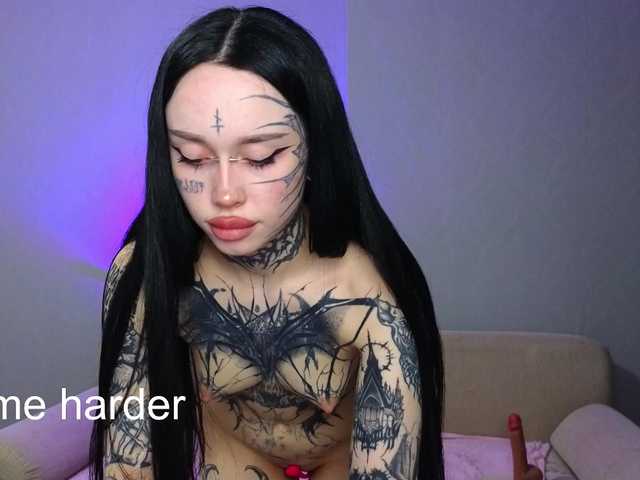 somniya's BongaCams show and profile