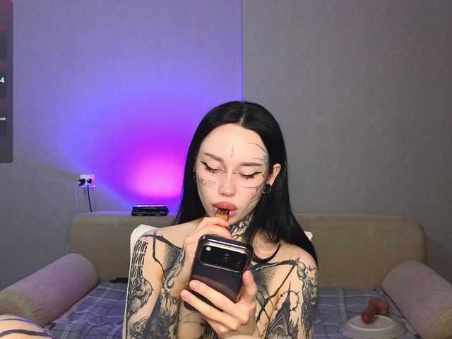 somniya's BongaCams show and profile