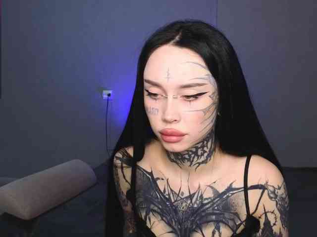 somniya Live Webcam on BongaCams
