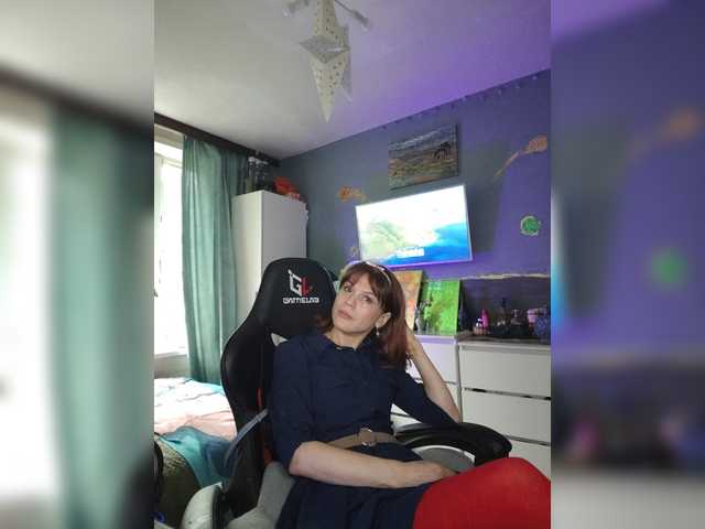 Vikeyna live webcam show