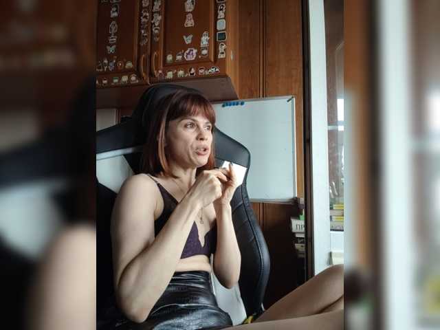 Vikeyna live cam on BongaCams