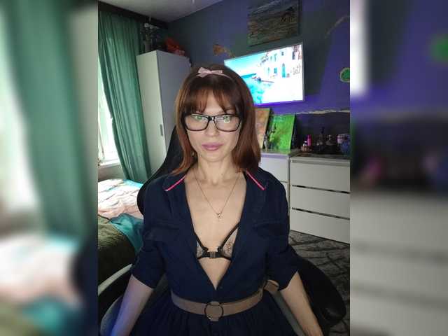 Vikeyna live webcam show