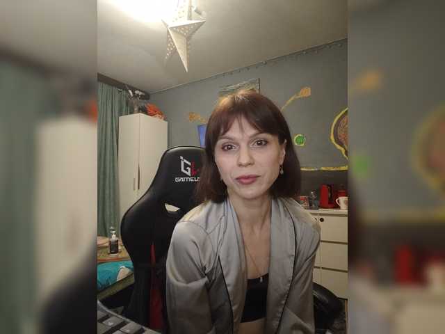 Vikeyna live cam on BongaCams