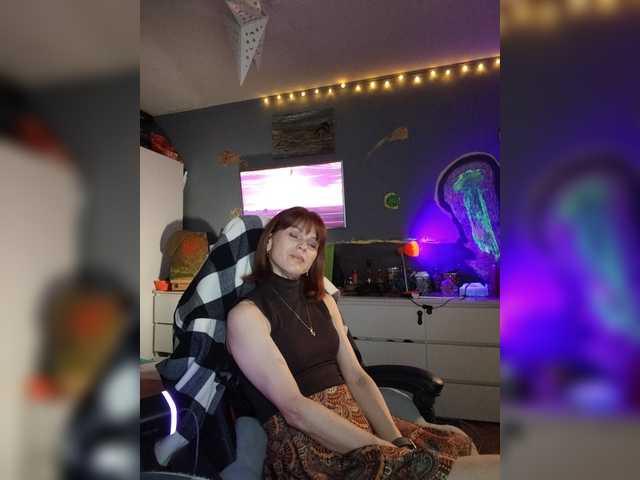 Vikeyna live webcam show