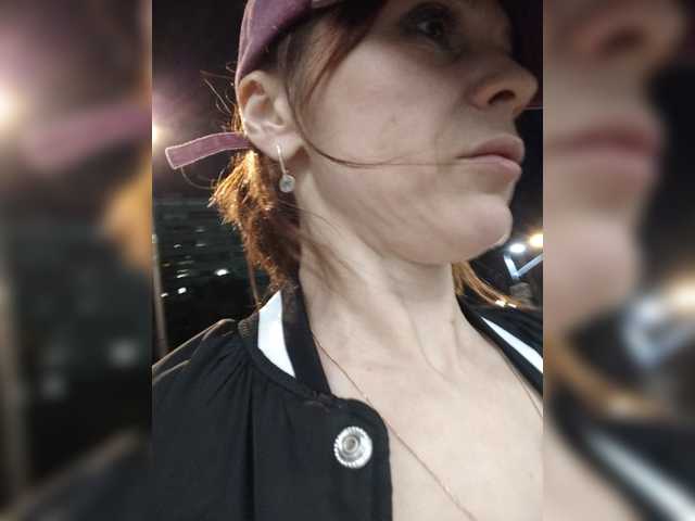 Vikeyna live cam on BongaCams
