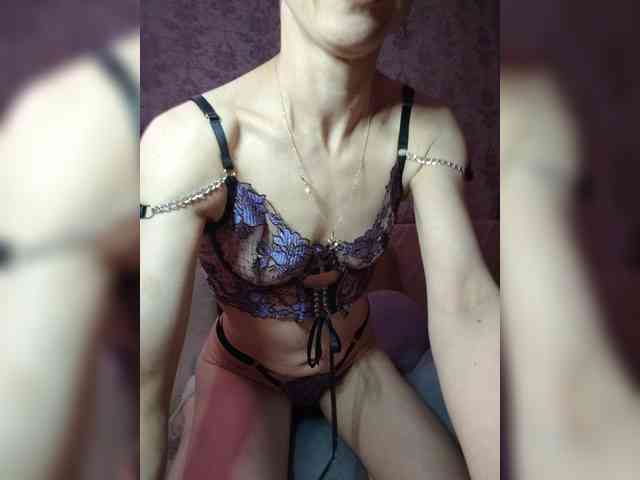 Vikeyna Sex Cam Show