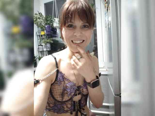Vikeyna Sex Cam Show