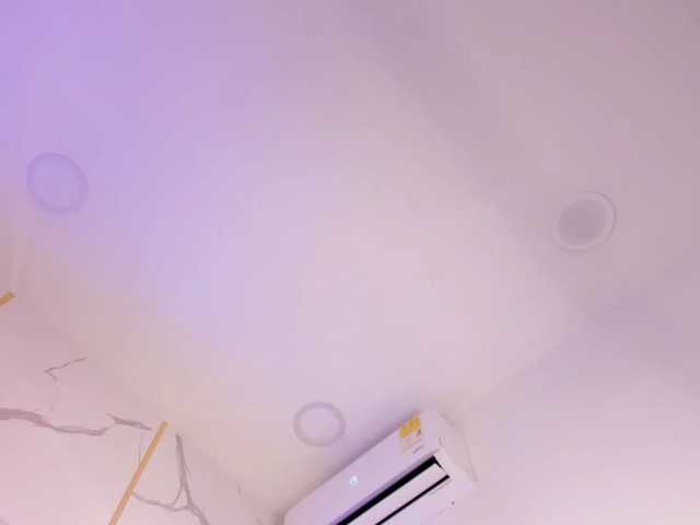 SaraNixxon live cam on BongaCams