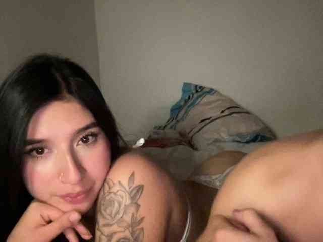 QUEENANDJOKER webcam