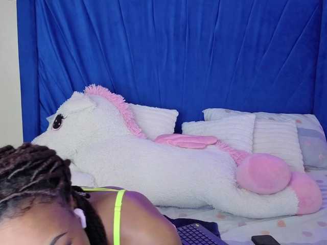 SexyGusher's BongaCams show and profile