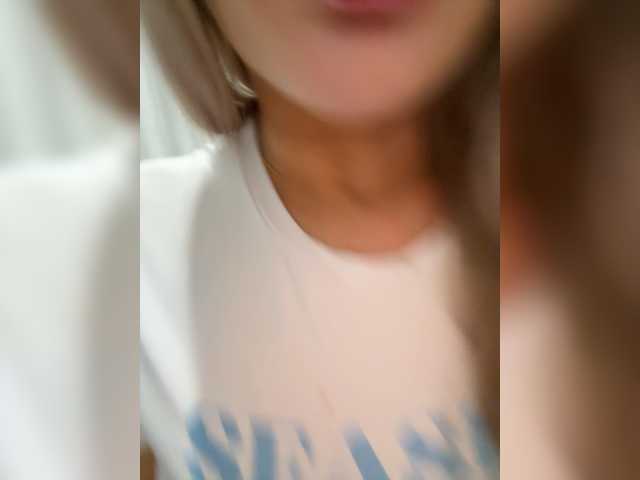 RinaViva live cam on BongaCams