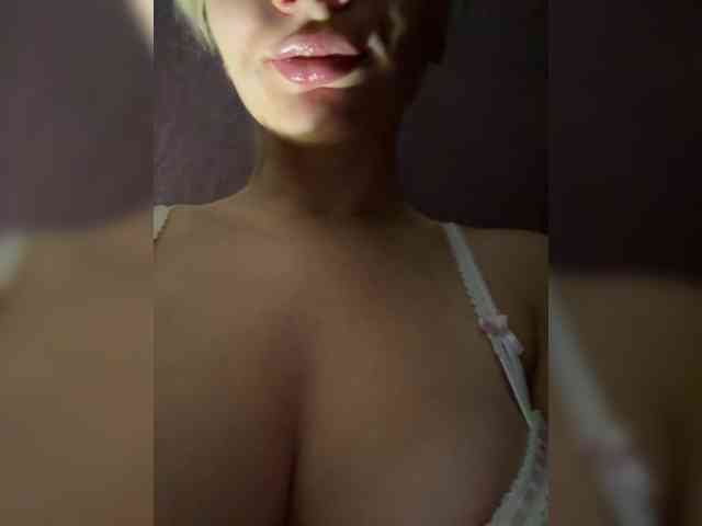 Komissarr webcam
