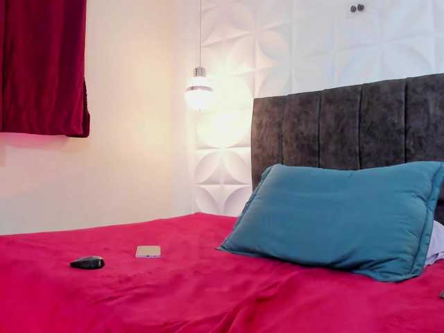 gabi-hot live cam preview