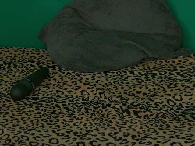 RoxanneJoy live cam on BongaCams