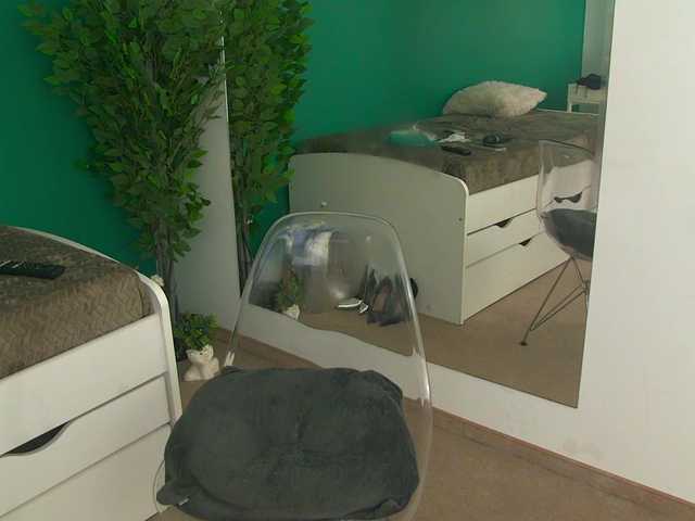 RoxanneJoy live cam on BongaCams