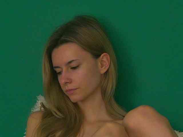 RoxanneJoy webcam