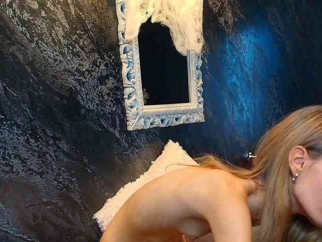 RoxanneJoy
