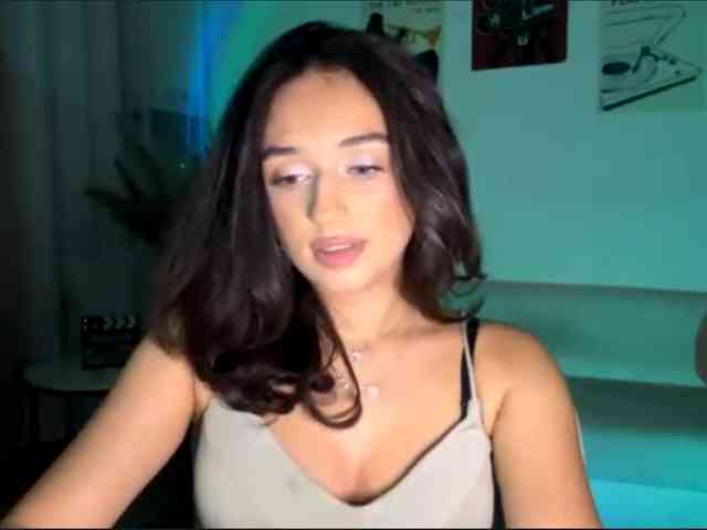 ChristianaDalitz live female cam on bongacams