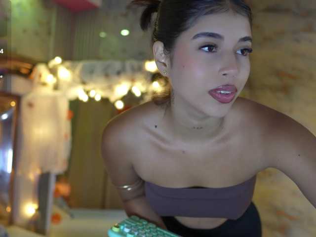 Kathamuller live cam on BongaCams
