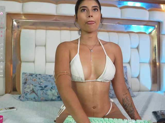 Kathamuller live cam on BongaCams